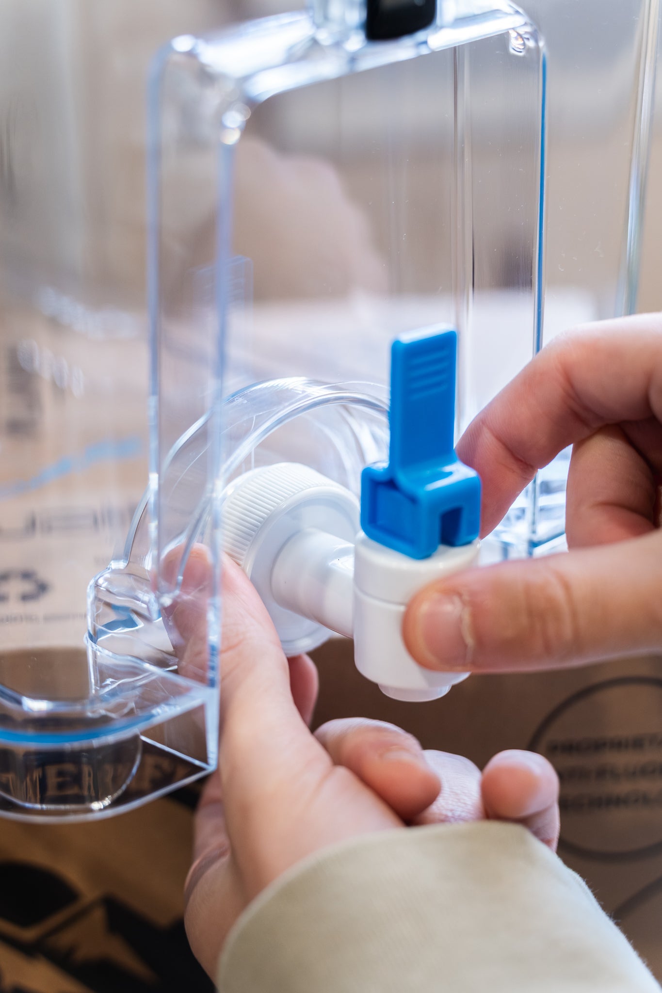 Pure XP Dispenser | Reduces Fluoride & PFAS | More Capacity, Less Refills.